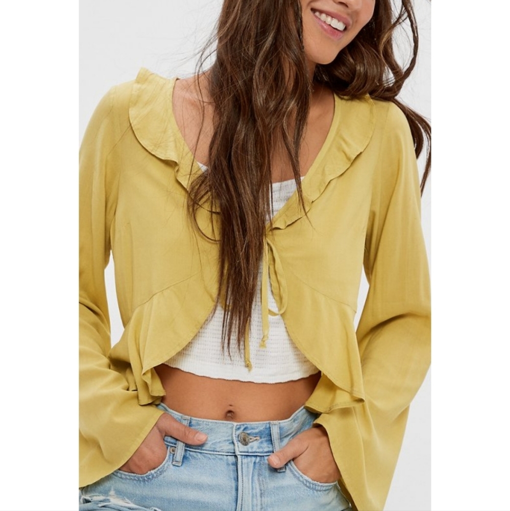 🌱American Eagle Tie-Front Blouse